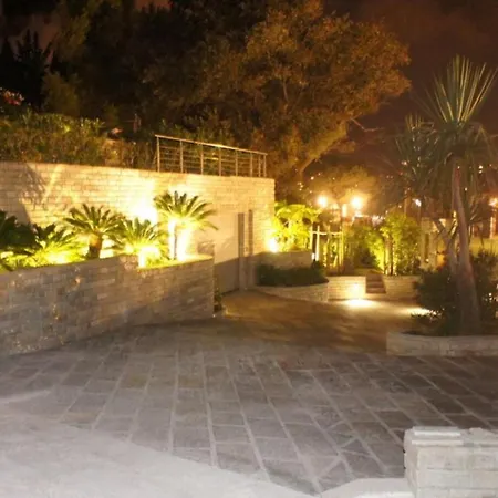 Cap Martin Diane * Roquebrune-Cap-Martin